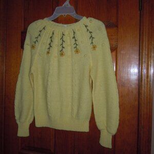 VINTAGE EMBROIDERED ACRYLIC WOMENS SWEATER FLOWERS SZ MED TAIWAN